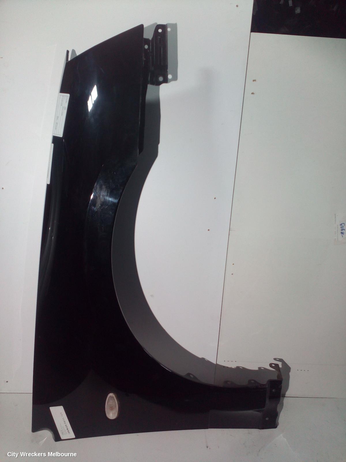 MITSUBISHI 380 RIGHT GUARD, DB, 09/2005 - 03/2008 - Image 3