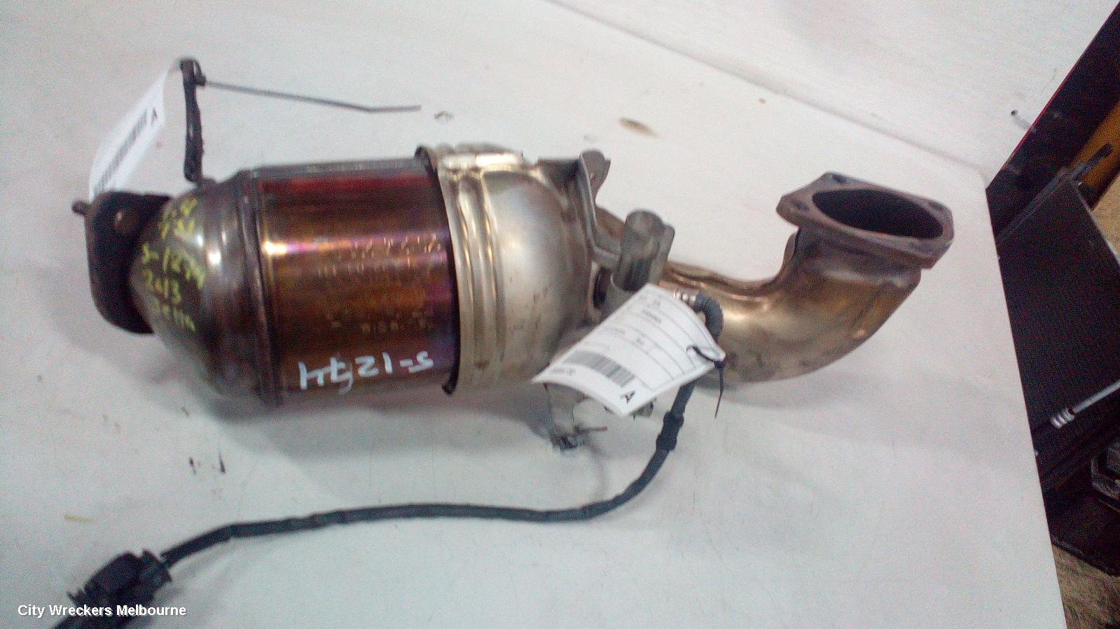 VOLKSWAGEN JETTA CATALYTIC CONVERTER, DOWNPIPE-CAT TYPE, 1.4, PETROL, CAVD/CTHD CODE, 1B, 02/2011 - 12/2017 - Image 1