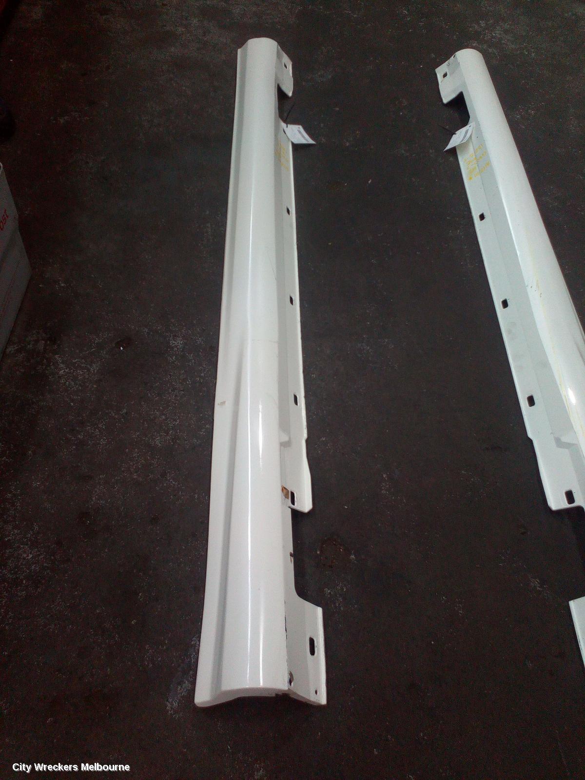MERCEDES C CLASS SIDE STEP/SKIRT, W204/S204/C204, RH SIDE, 05/2011 - 01/2015 - Image 2