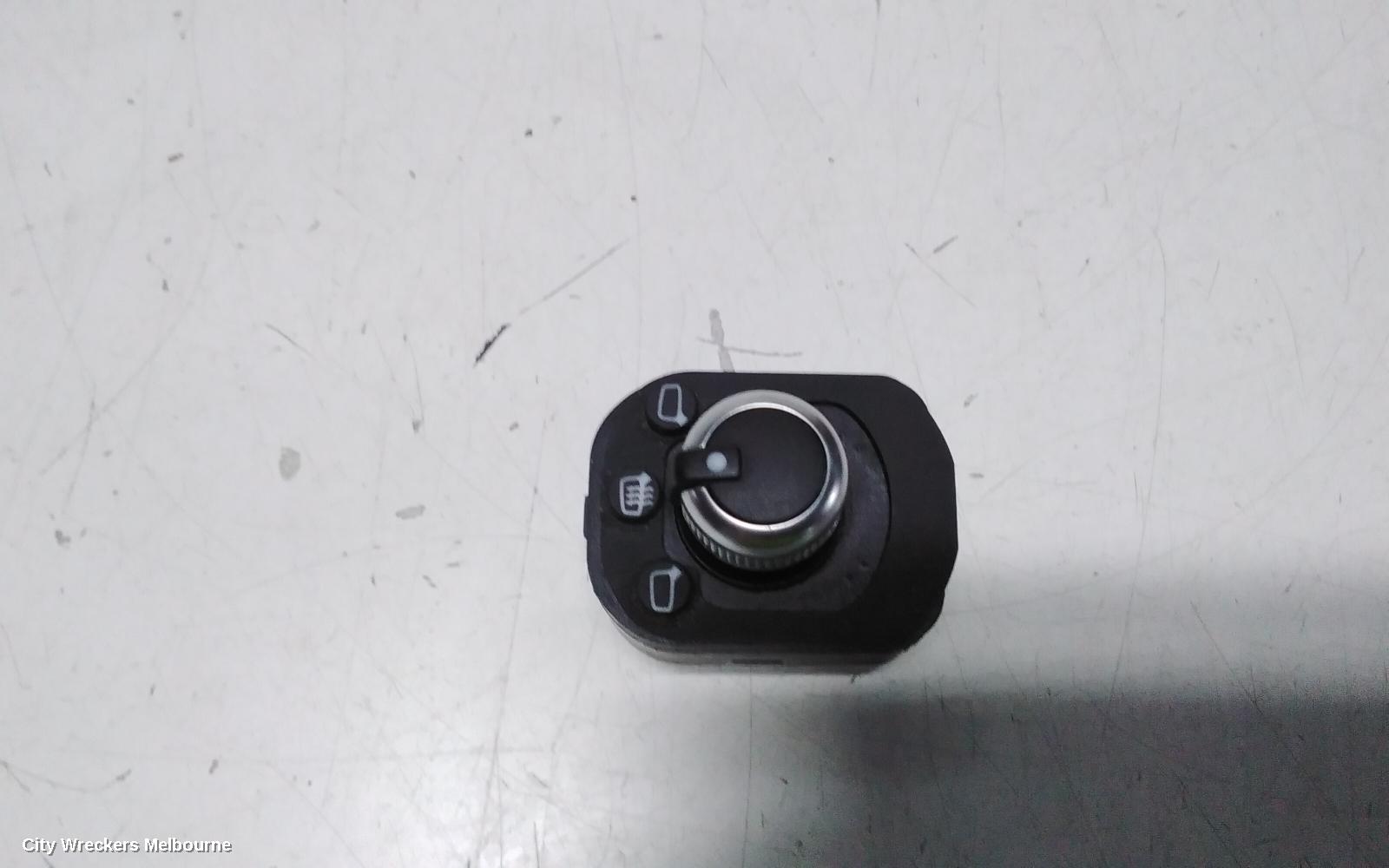 AUDI Q7 PWR DR WIND SWITCH, RH FRONT (MASTER SWITCH), 4L, 09/2006 - 08/2015 - Image 3
