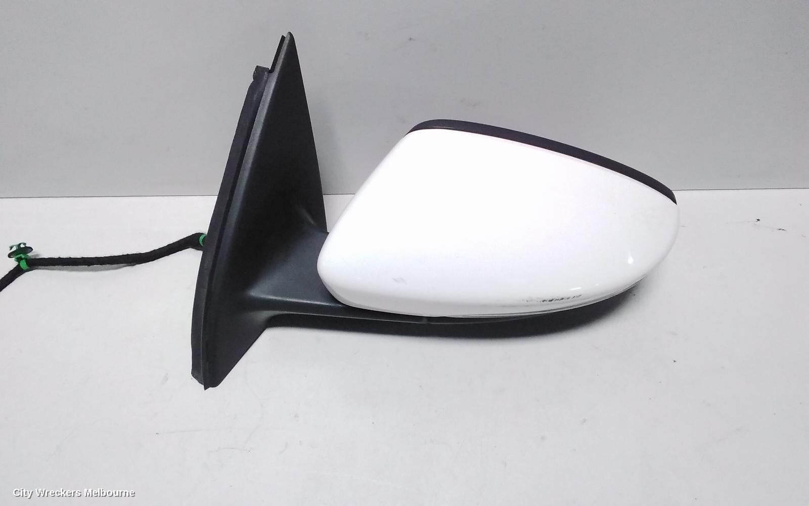VOLKSWAGEN PASSAT LEFT DOOR MIRROR, 3C/MK6 B7, MANUAL FOLD, NON LANE CHANGE ASSIST TYPE (6XU/7Y0), 09/2010 - 05/2015 - Image 3