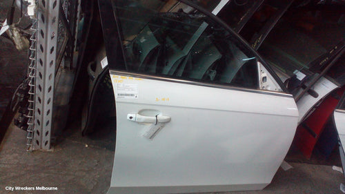 AUDI A4 PWR DR WIND SWITCH, RH FRONT (MASTER SWITCH), B8 8K, 02/2008 - 06/2012 - Image 2