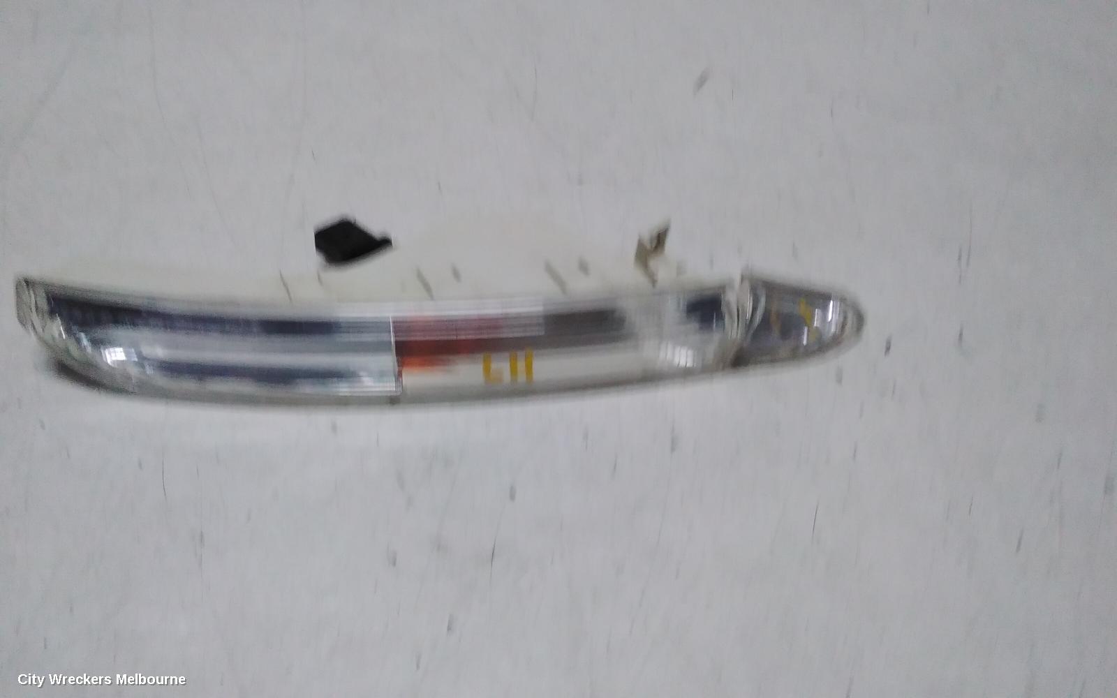 VOLKSWAGEN PASSAT LEFT INDICATOR/FOG/SIDE, BUMPER FOGLAMP, 3C/MK6 B7, SEDAN/WAGON/ALLTRACK, W/ DAYTIME RUNNING LAMP, 09/2010 - 05/2015 - Image 2