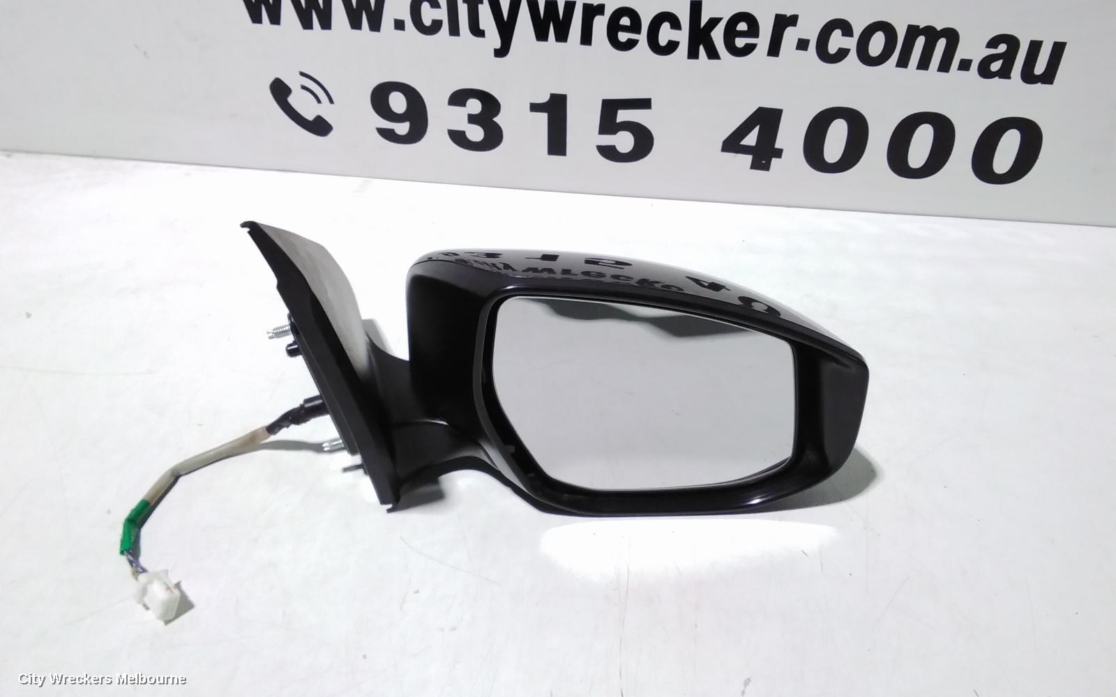 NISSAN PULSAR RIGHT DOOR MIRROR, B17, SEDAN, MANUAL FOLD TYPE, 12/2012 - 12/2017 - Image 2