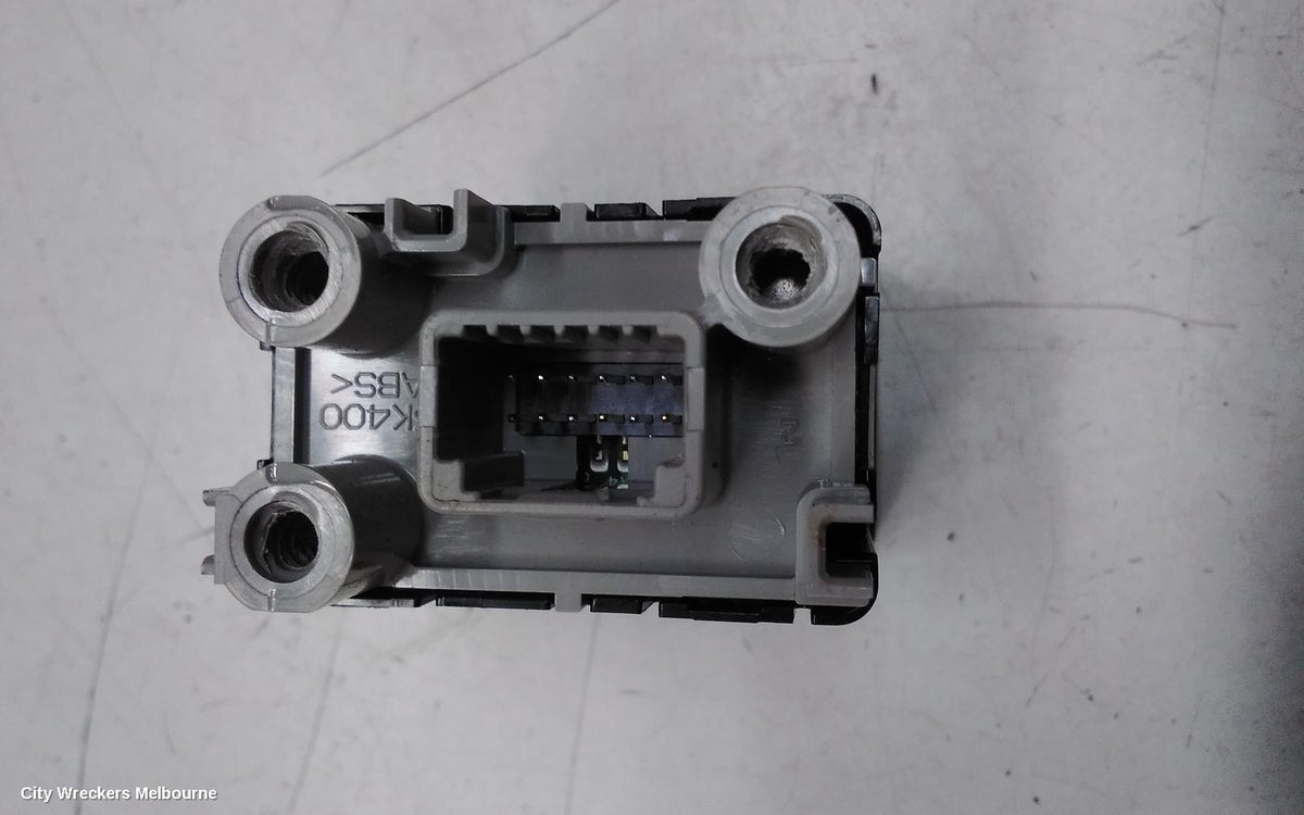 MITSUBISHI PAJERO COMBINATION SWITCH, ELECT PARK SWITCH, PAJERO SPORT, QF, 11/2019 ONWARDS - Image 3