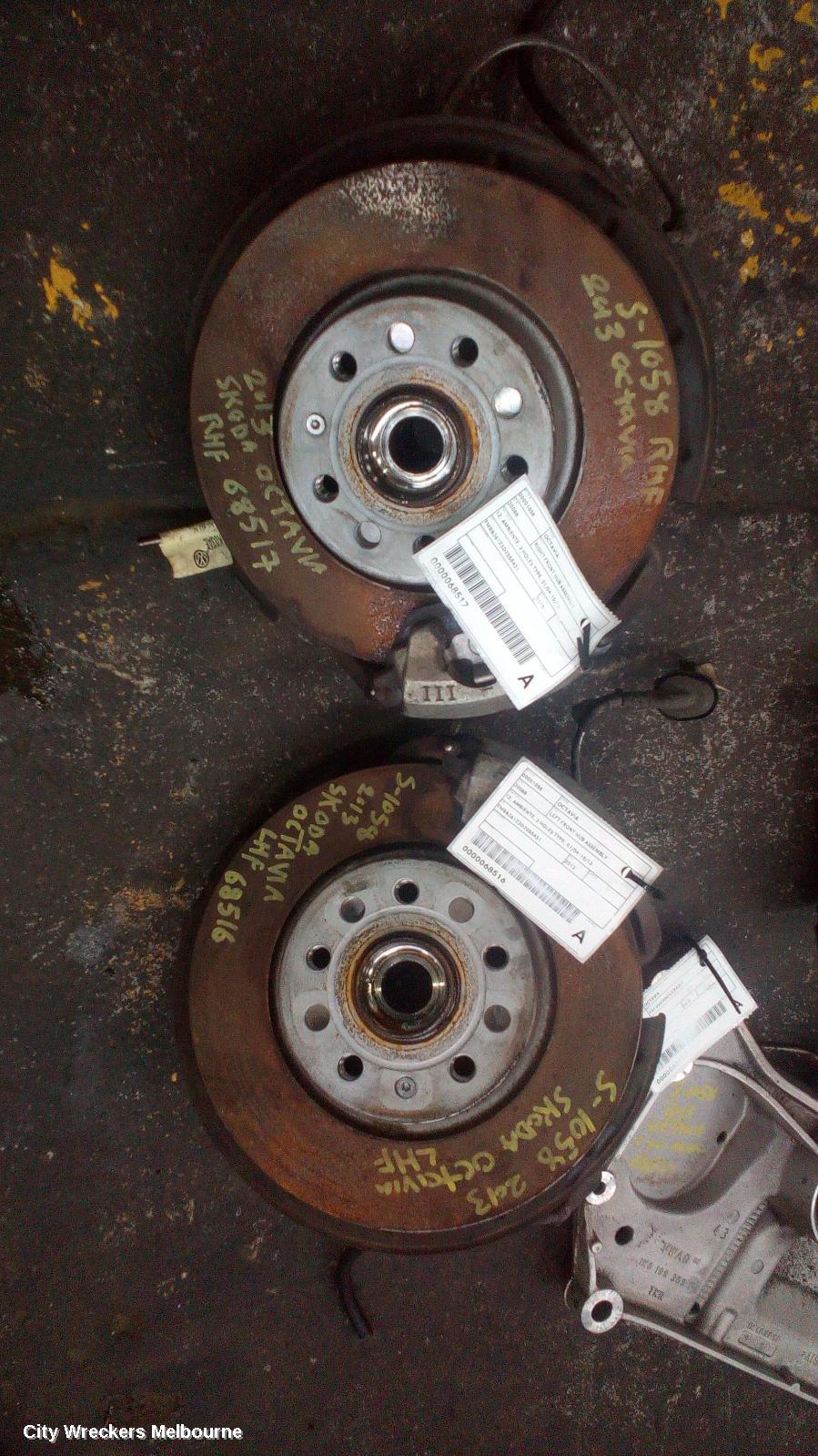 SKODA OCTAVIA RIGHT FRONT HUB ASSEMBLY, 1Z, AMBIENTE, 3 HOLES TYPE, 01/2004 - 10/2013 - Image 2