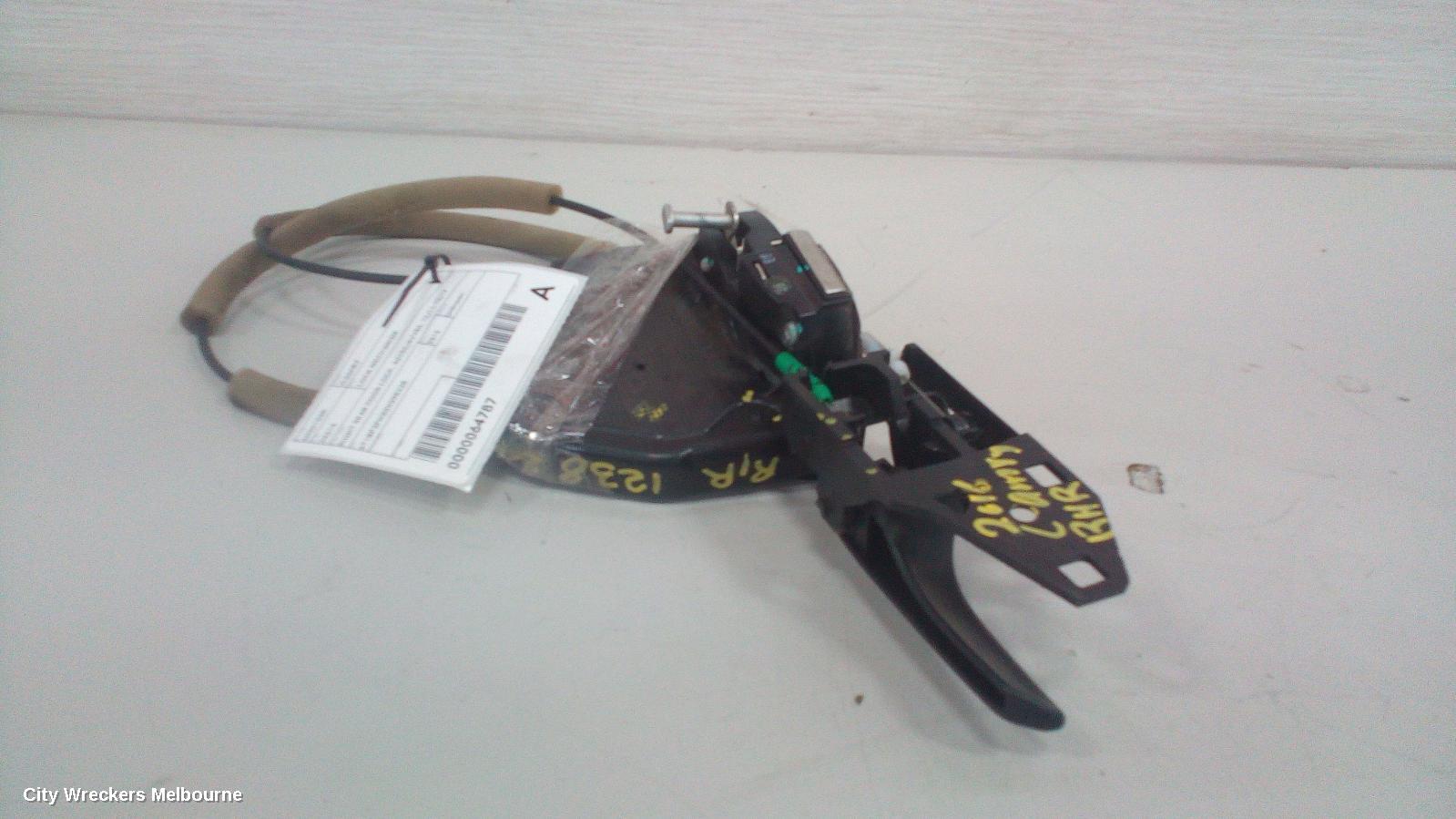 TOYOTA CAMRY DOOR/BOOT/GATE LOCK, RIGHT REAR DOOR LOCK, ASV50/AVV50, 12/2011 - 10/2017 - Image 3