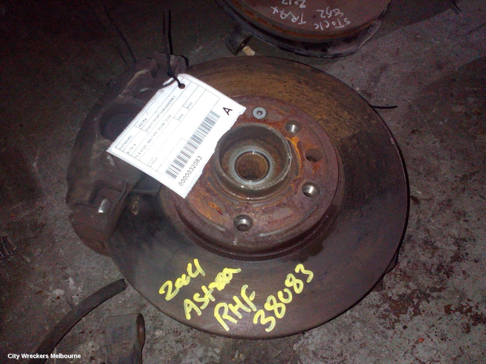 HOLDEN ASTRA RIGHT FRONT HUB ASSEMBLY, TS,5 STUD, ABS TYPE, 09/1998 - 12/2006 - Image 1