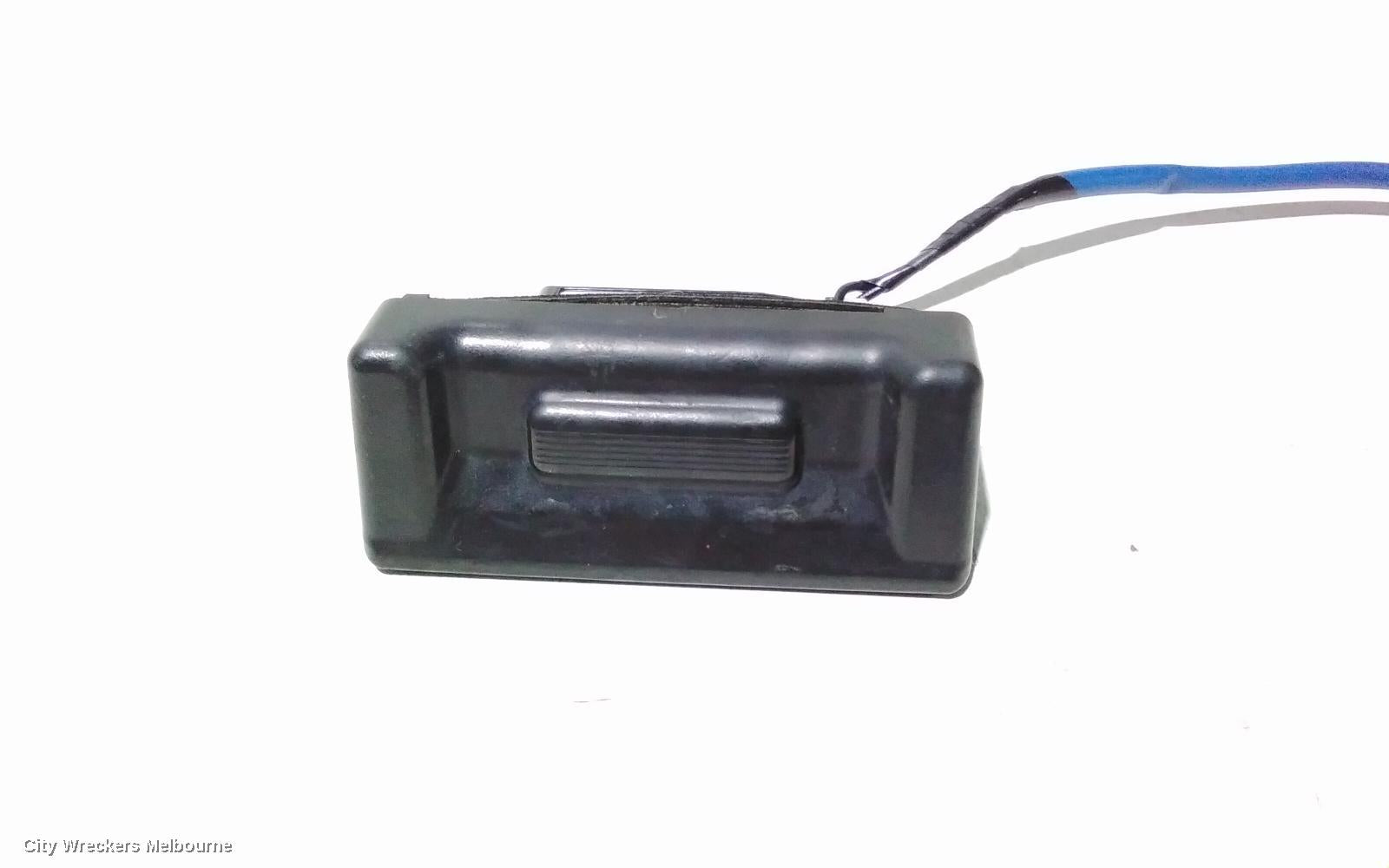 MAZDA CX3 TAILGATE HANDLE, DK, 03/2015 ONWARDS - Image 2