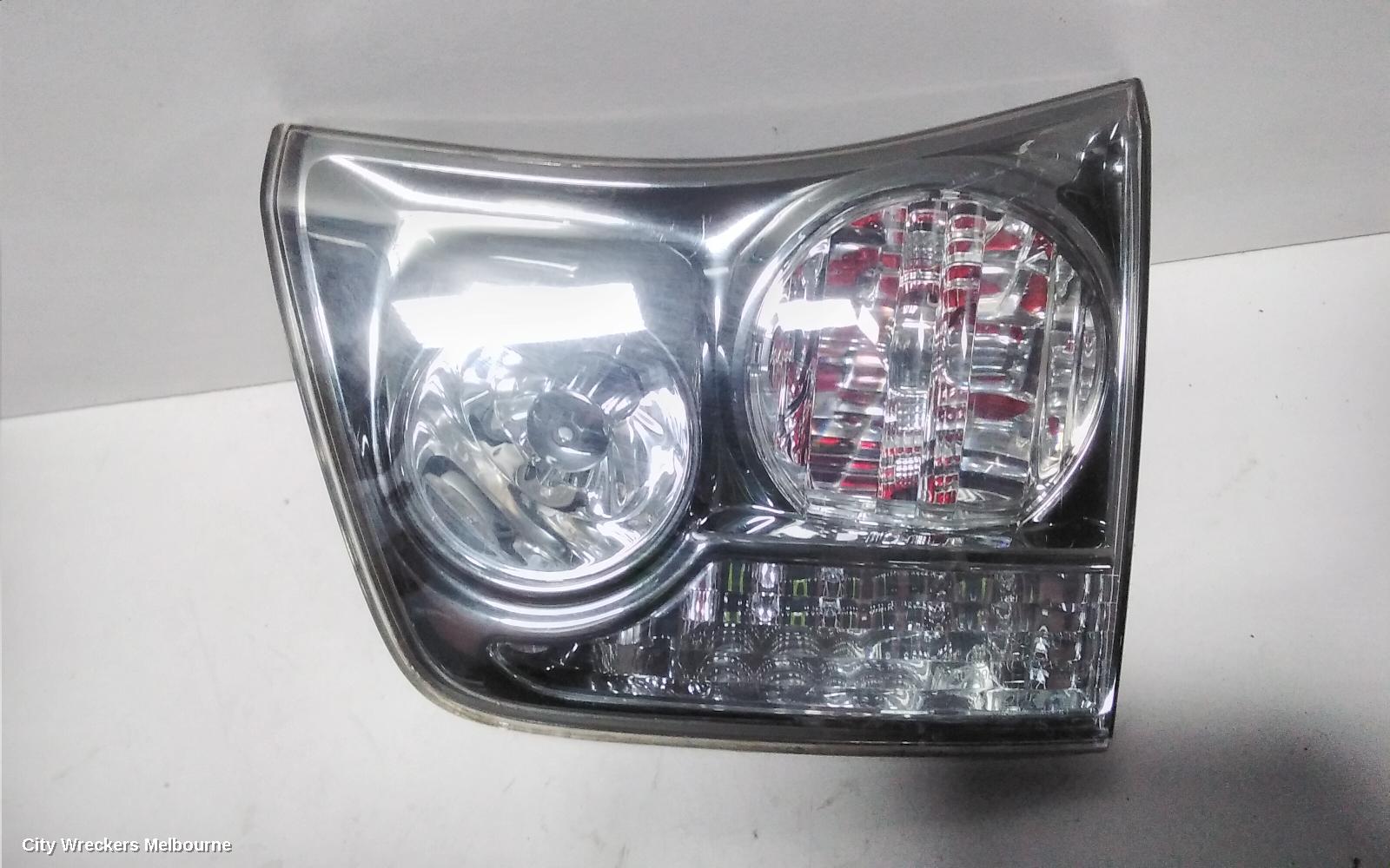 LEXUS RX SERIES REAR GARNISH, RX350, TAILGATE LAMP (RH SIDE), GSU3#, 03/2006 - 11/2008 - Image 3
