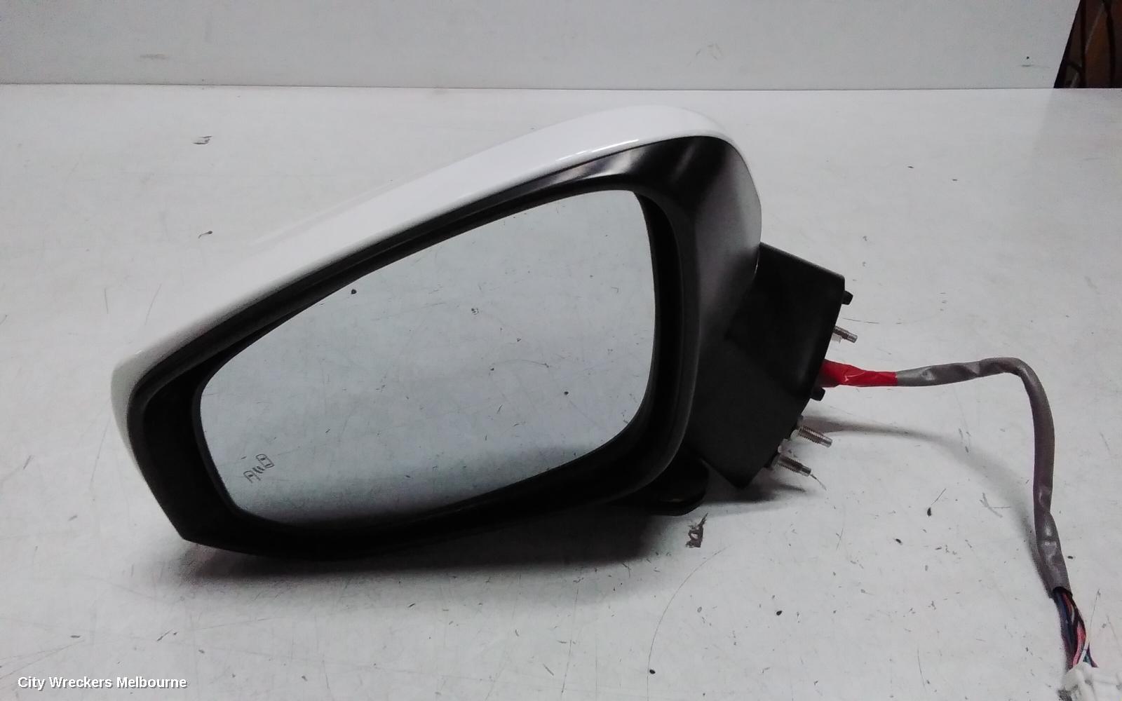 TOYOTA RAV4 LEFT DOOR MIRROR, ELECT ADJ, NON CAMERA TYPE, COLOUR CODED, XA50, 11/2018 ONWARDS - Image 2
