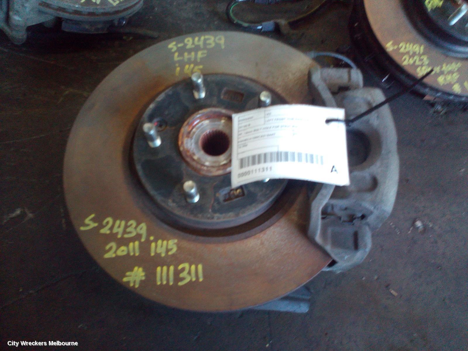 HYUNDAI I45 LEFT FRONT HUB ASSEMBLY, YF, 16MM BOLT HOLE FOR STRUT BOLT TYPE, 02/2010 - 04/2014 - Image 2