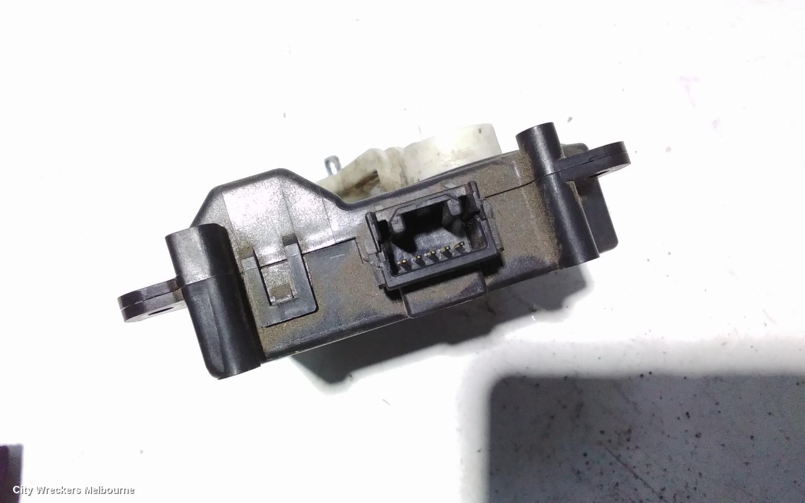 TOYOTA TARAGO, XR50, 03/2006 - 06/2020, MOTOR HEATER 063800-0180PLS: 91744 - Image 3