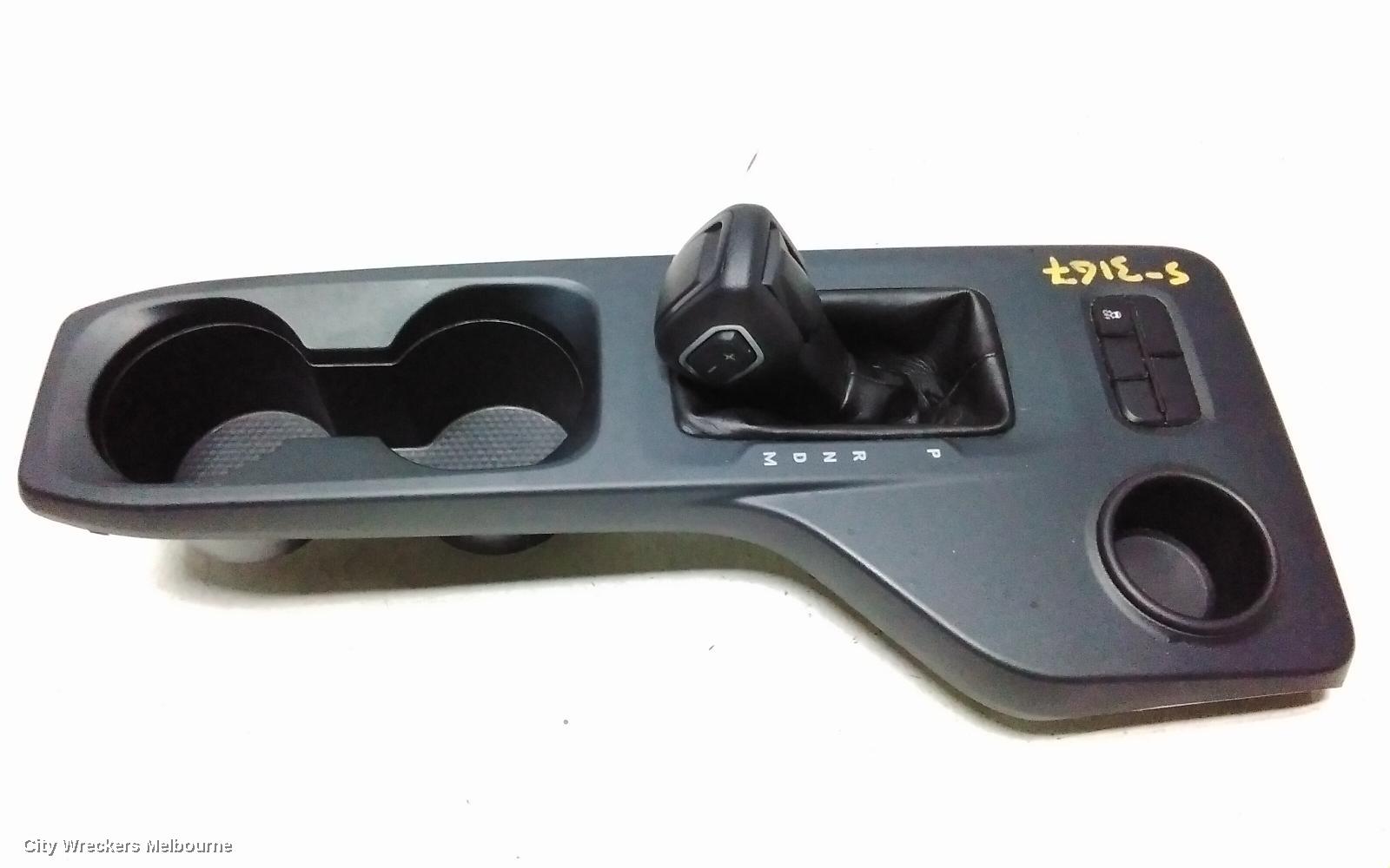 FORD RANGER GEAR STICK/SHIFTER, RA, GEAR SHIFTER, AUTO T/M, DIESEL, 2.0, TURBO/BI-TURBO, W/ BLACK STITCHING TYPE, 05/2022 ONWARDS - Image 2