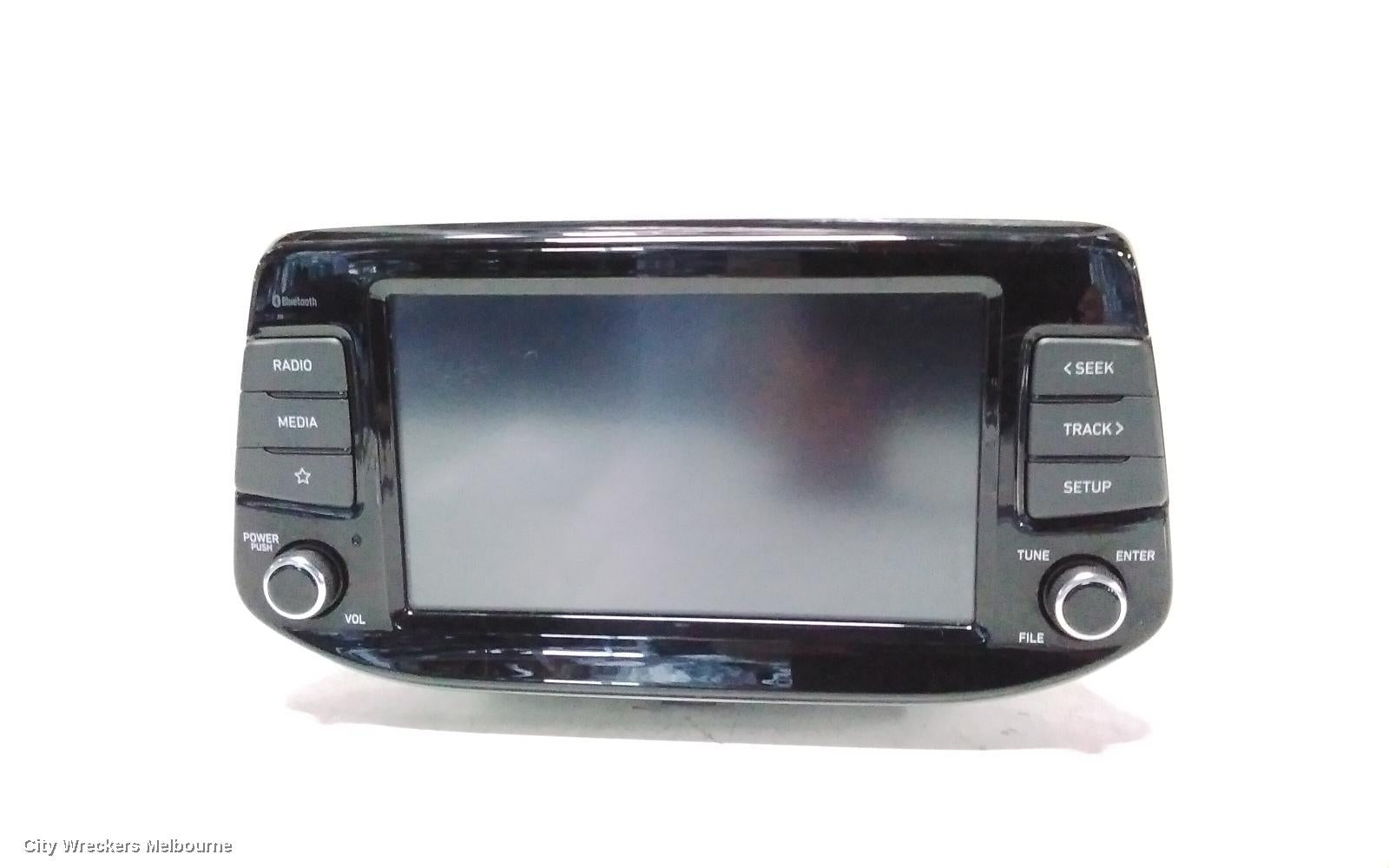 HYUNDAI I30 RADIO/CD/DVD/SAT/TV, HEAD UNIT & DISPLAY, 8 IN, NON SAT NAV/STANDARD AUDIO TYPE, (S. KOREA VIN KMHH), PD, HATCH, 08/2020 ONWARDS - Image 1