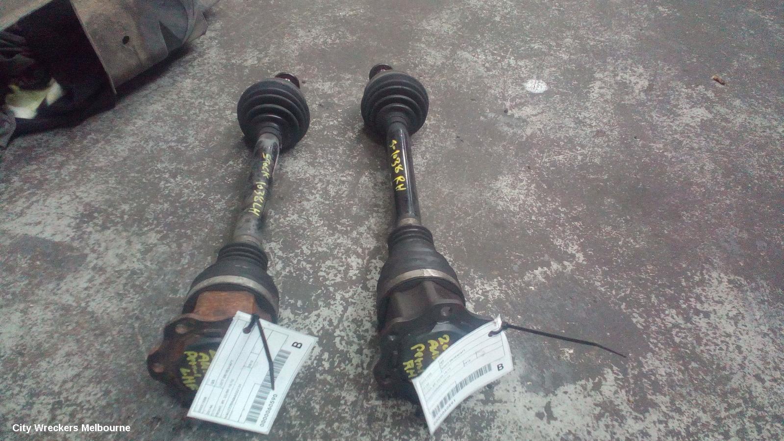 AUDI Q5 RIGHT DRIVESHAFT, FRONT, 2.0, PETROL, 8R, 03/2009 - 10/2012 - Image 1