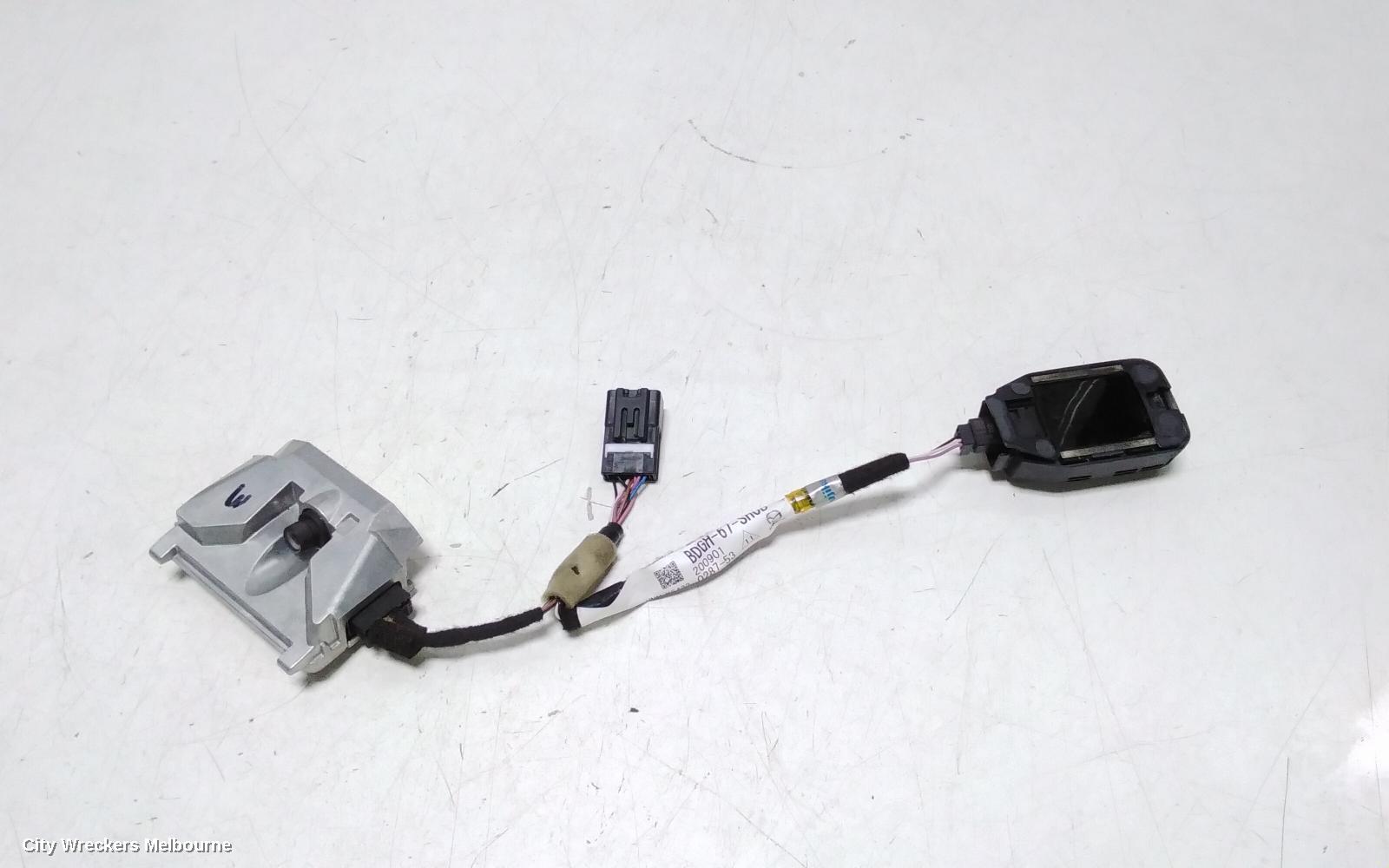 MAZDA 3 REVERSE CAMERA, FRONT CAMERA (WINDSCREEN MOUNTED), BP, 03/2019 ONWARDS - Image 1