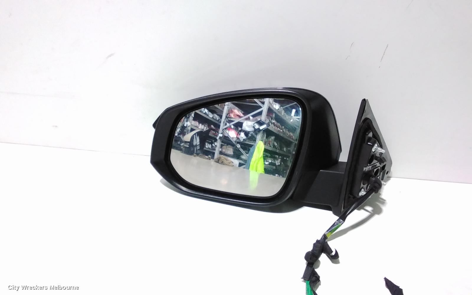 TOYOTA KLUGER LEFT DOOR MIRROR, GSU50/GSU55, GX/GXL, NON HEATED, NON MEMORY FUNCTION & NON BLIND SPOT, 03/2014 - 10/2016 - Image 1