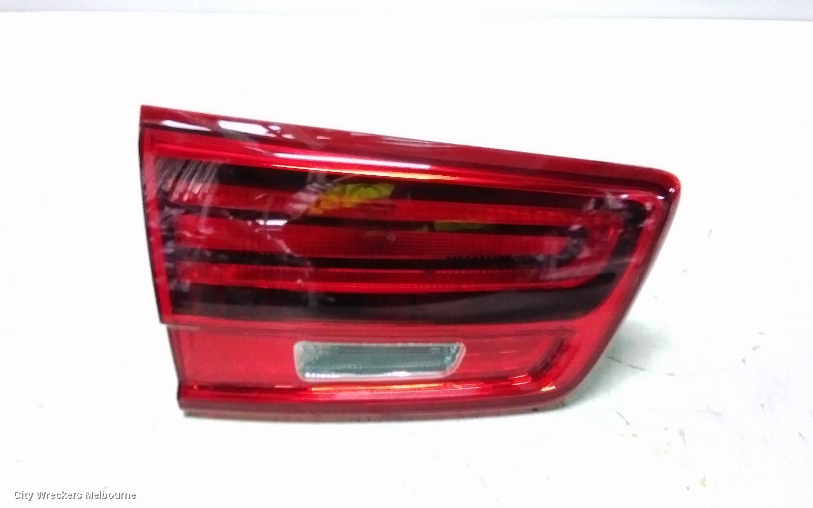 KIA CARNIVAL/GRAND CARNIVAL REAR GARNISH, TAILGATE LAMP (LH SIDE), NON LED TYPE, YP, 03/2018 - 10/2020 - Image 2