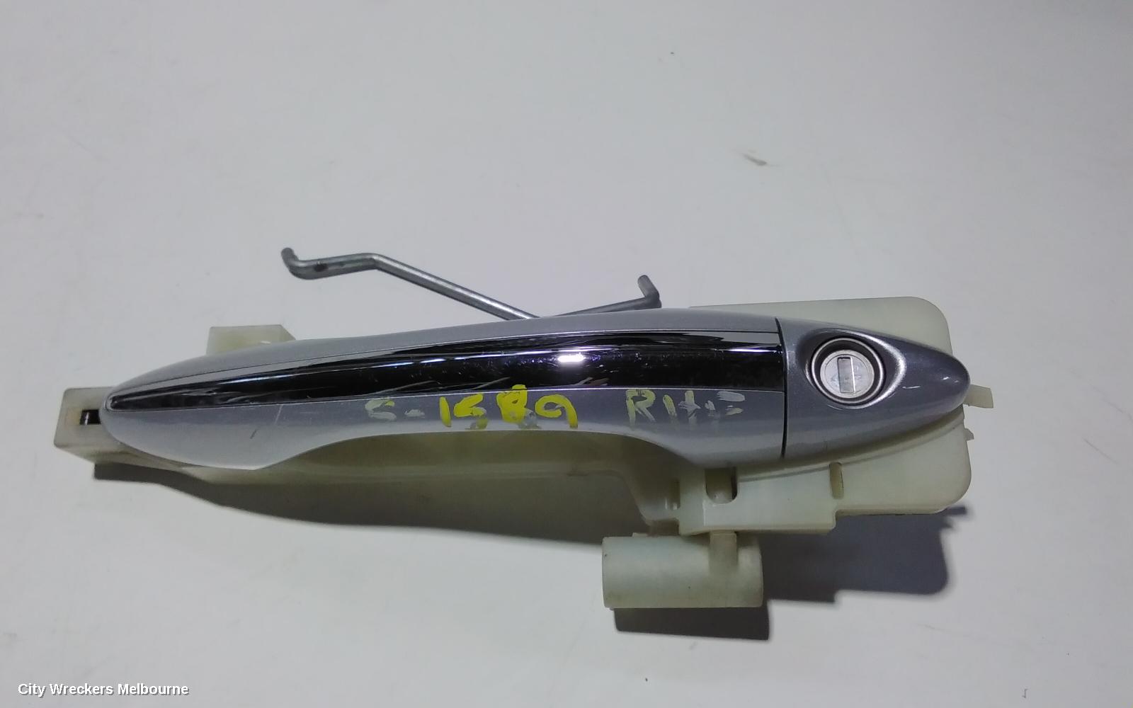 KIA OPTIMA DOOR HANDLE, OUTER, RH FRONT/REAR, NON KEYLESS ENTRY TYPE, TF, 11/2010 - 10/2015 - Image 1