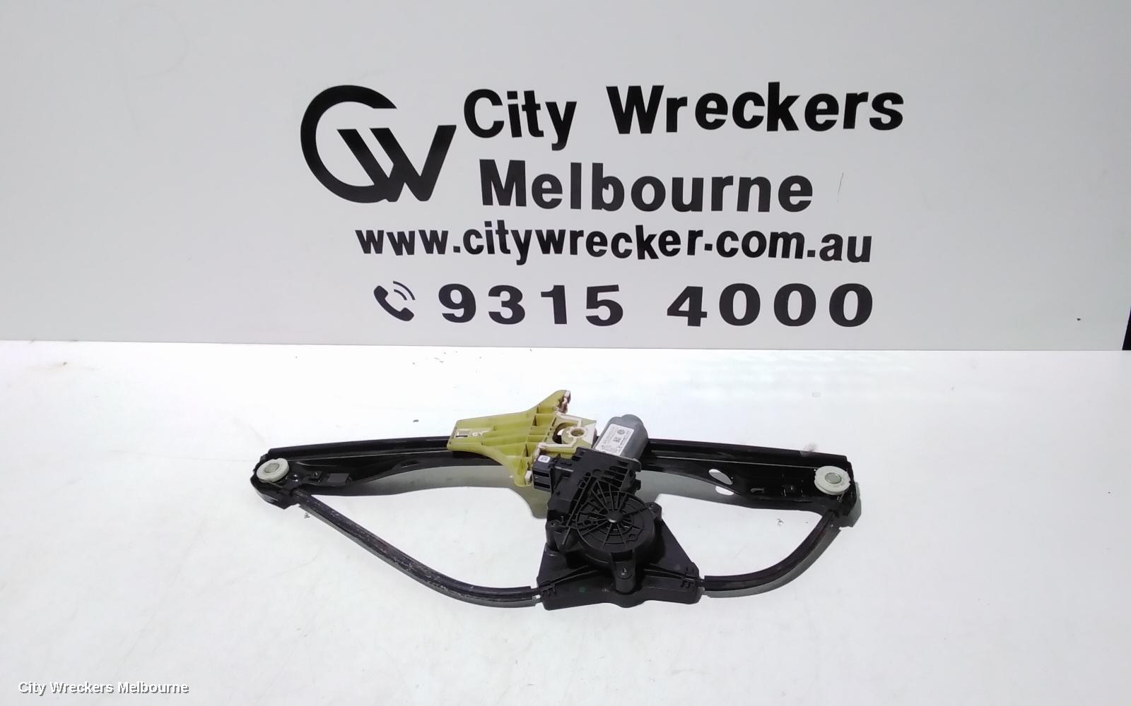 VOLKSWAGEN AMAROK RIGHT FRONT WINDOW REG/MOTOR, 2H, 12/2010 ONWARDS - Image 1