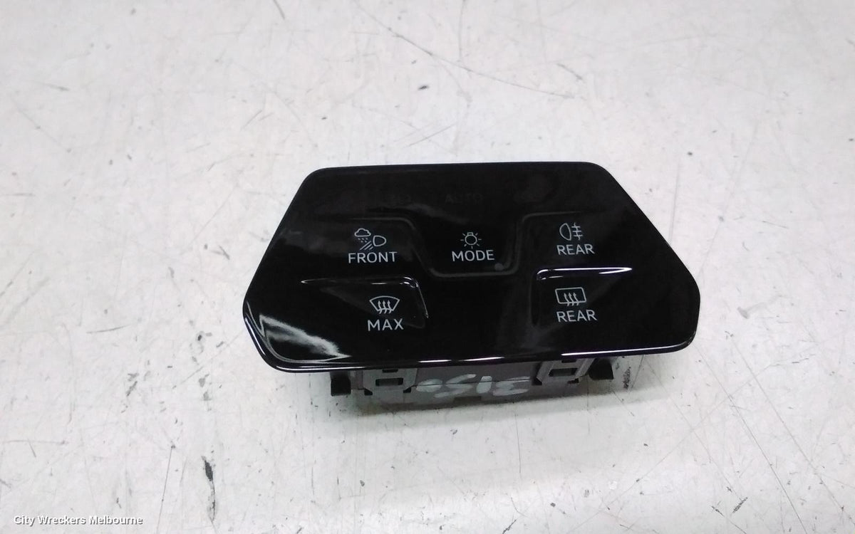 VOLKSWAGEN GOLF COMBINATION SWITCH, HEADLAMP SWITCH, W/ FRONT FOGLAMP TYPE, W/ POOR WEATHER TYPE, W/ FRONT/REAR DEMISTERS TYPE, GEN 8, 09/2020 ONWARDS - Image 3