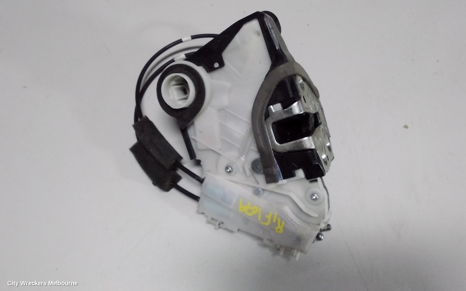 HONDA CRV DOOR/BOOT/GATE LOCK, RIGHT FRONT DOOR LOCK, RW, 05/2017 ONWARDS - Image 1