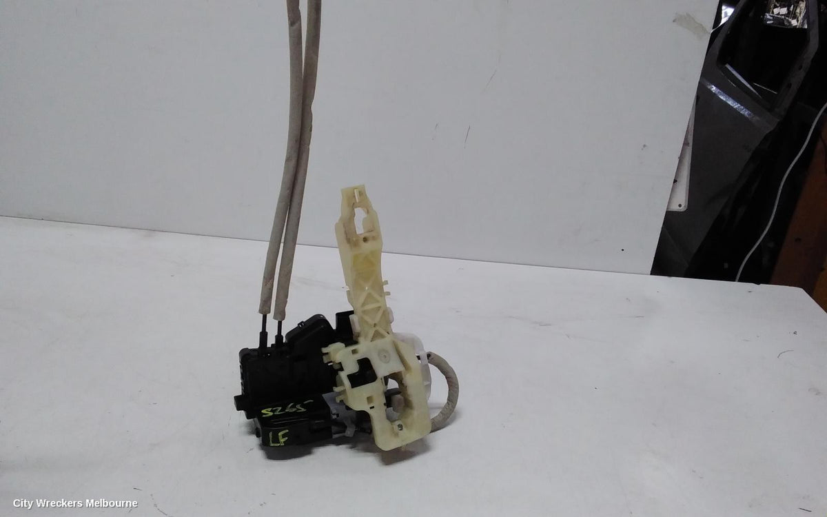 KIA SPORTAGE DOOR/BOOT/GATE LOCK, LEFT FRONT DOOR LOCK, QL, 10/2015 - 08/2021 - Image 1