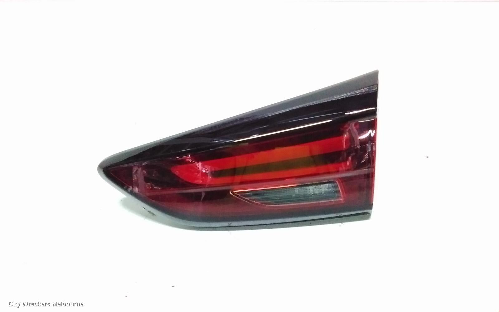 MAZDA CX3 REAR GARNISH, TAILGATE LAMP (RH SIDE), NON LED TYPE, DK, 03/2015 ONWARDS - Image 2