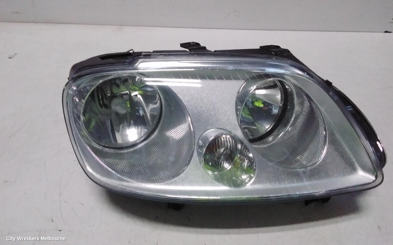 VOLKSWAGEN CADDY RIGHT HEADLAMP, 2K, CHROME INSERT TYPE, 12/2004 - 08/2010 - Image 3