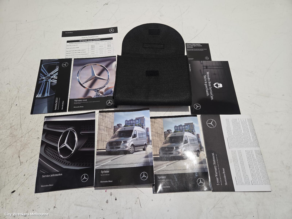 MERCEDES SPRINTER OWNERS HANDBOOK, VS30, 05/2018 ONWARDS - Image 2