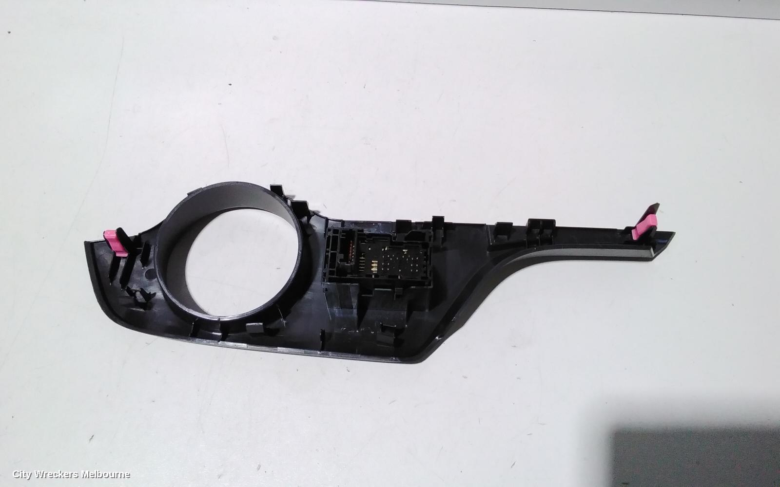 TOYOTA C-HR PWR DR WIND SWITCH, LH FRONT/LH REAR/RH REAR, GEN 1, 12/2016 ONWARDS - Image 3