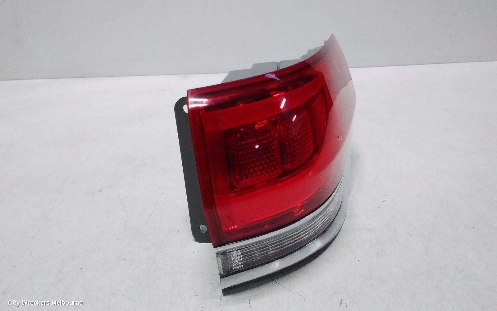 JEEP GRANDCHEROKEE RIGHT TAILLIGHT, WK, LAREDO/OVERLAND/LIMITED, W/ CHROME BEZEL, 04/2013 - 02/2022 - Image 3