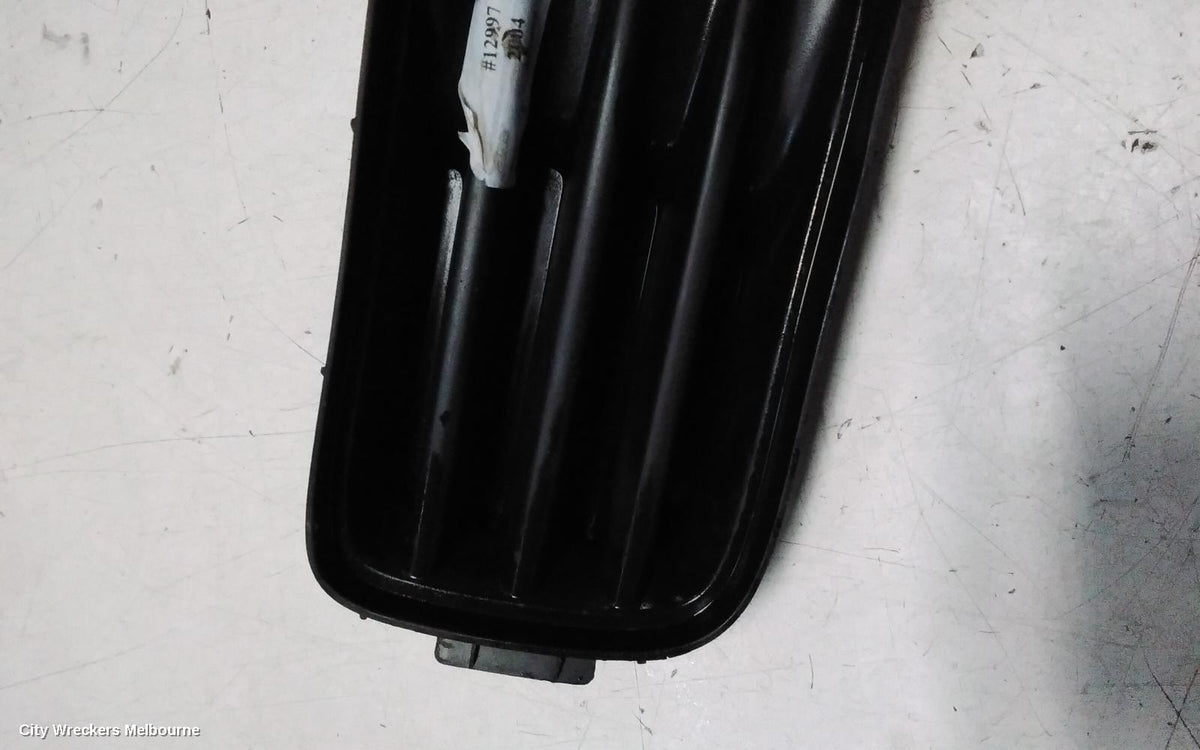 HONDA ACCORD LEFT INDICATOR/FOG/SIDE, BUMPER FOGLAMP, 7TH GEN, CL/EURO (VIN JHMCL), 06/2003 - 11/2005 - Image 2