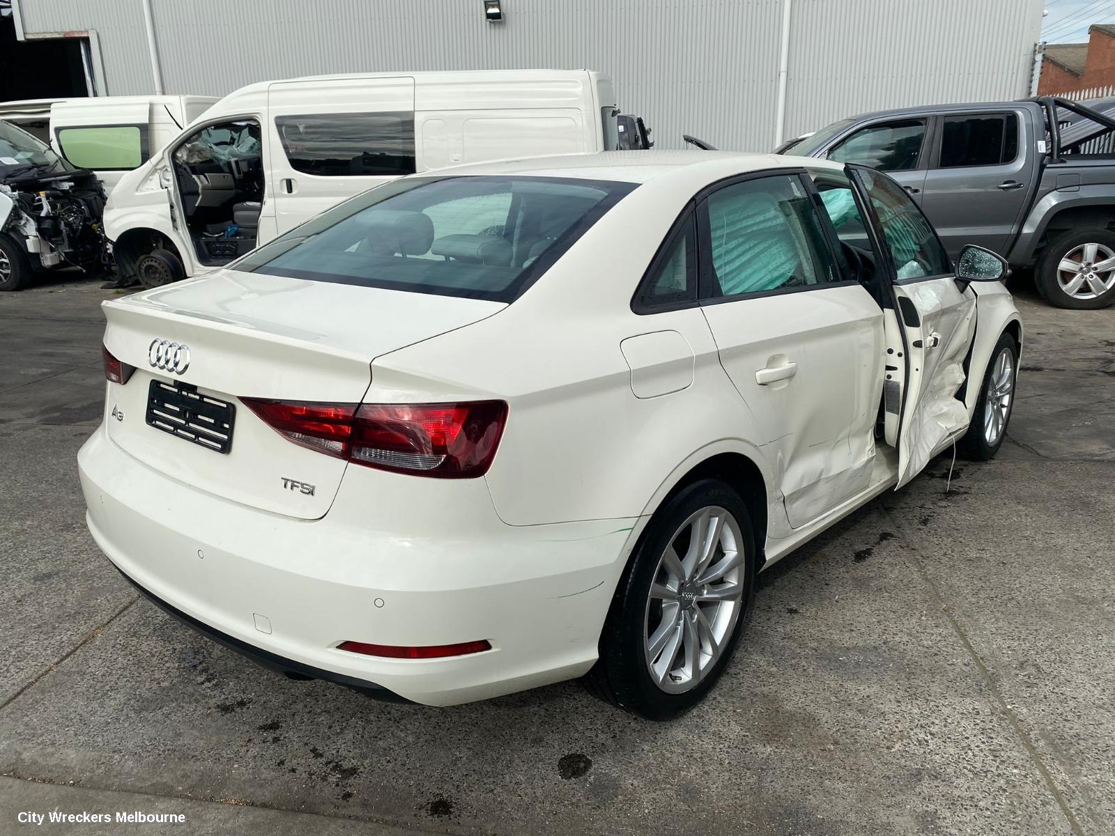 AUDI A3 ENGINE COVER, PETROL, 1.4, TURBO, 8V (A3), 05/2013 - 10/2020 - Image 3