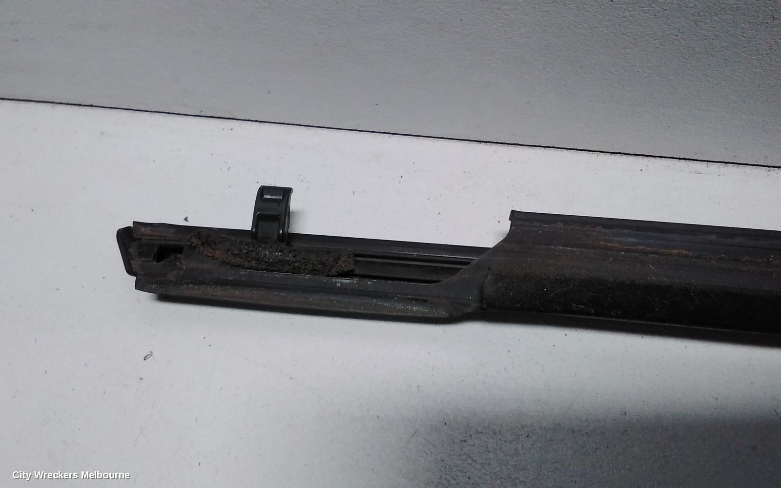 SUBARU OUTBACK DOOR MOULD, CHROME MOULD RHR: 68935, RH REAR, 6TH GEN, 08/2014 - 12/2020 - Image 3