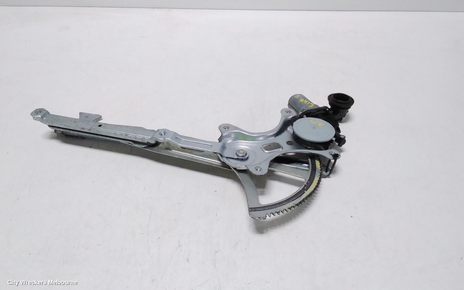 TOYOTA HIACE LEFT FRONT WINDOW REG/MOTOR, DOOR REG AND MOTOR ASSY, TRH/KDH, 03/2005 - 04/2019 - Image 1