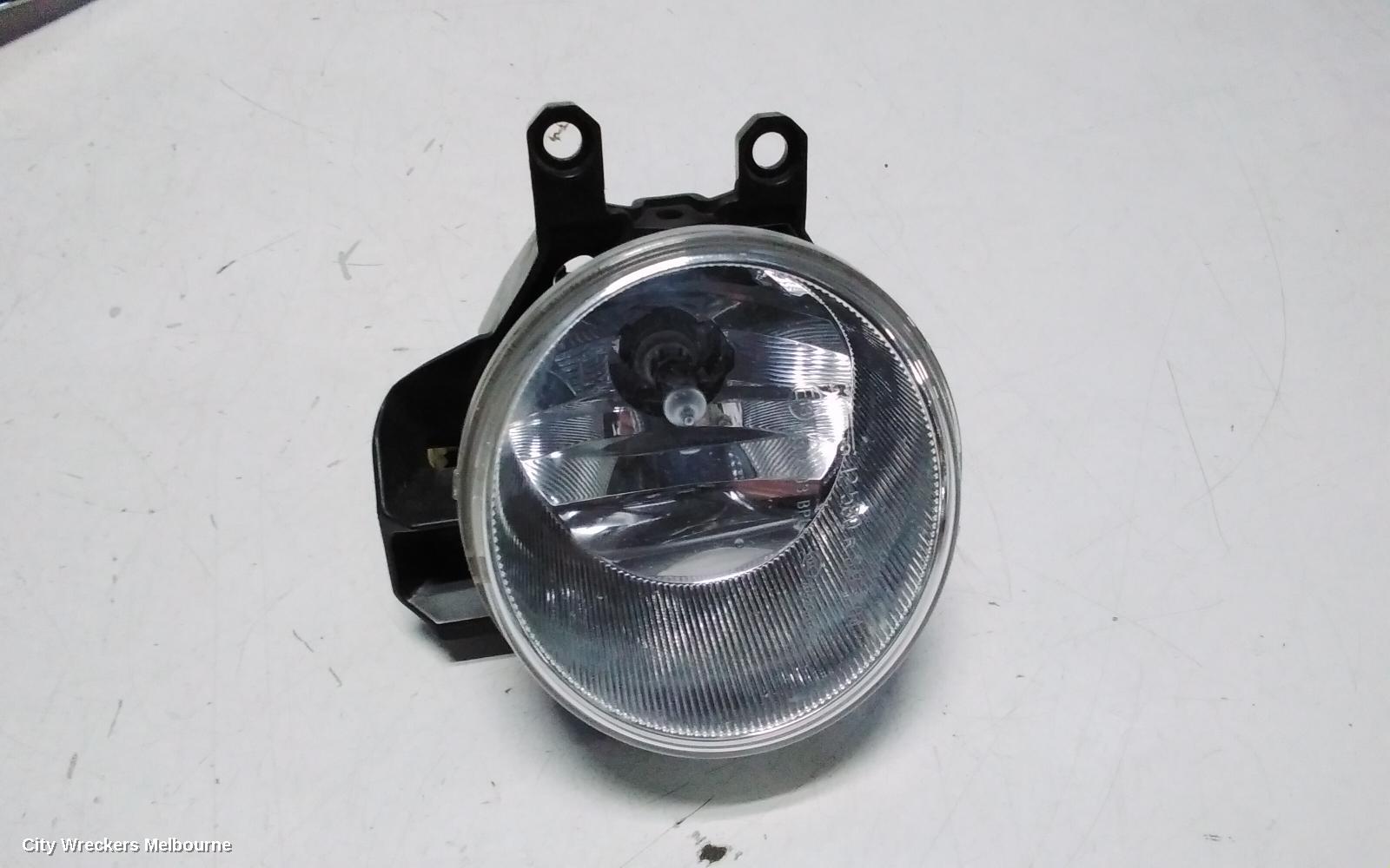 TOYOTA COROLLA RIGHT INDICATOR/FOG/SIDE, BUMPER FOGLAMP, ZRE182R/ZWE186R, HATCH, 03/2015 - 06/2018 - Image 3