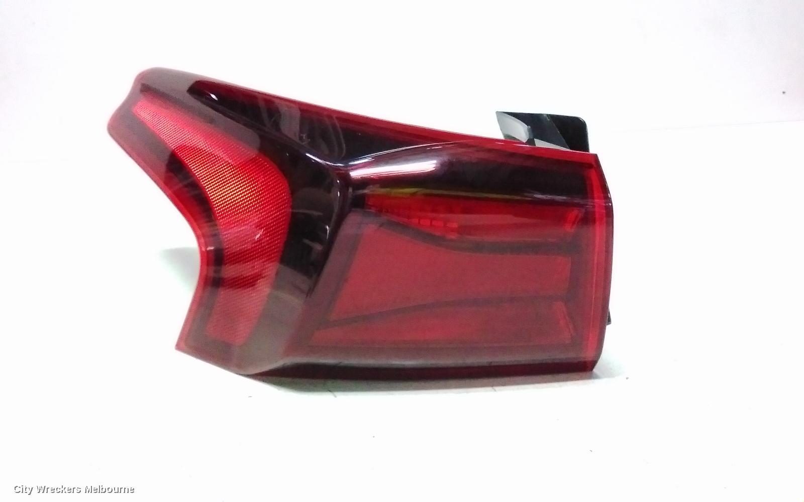 HYUNDAI SANTA FE LEFT TAILLIGHT, TM, IN BODY, ACTIVE/ELITE, NON LED TYPE, 03/2018 - 09/2020 - Image 2