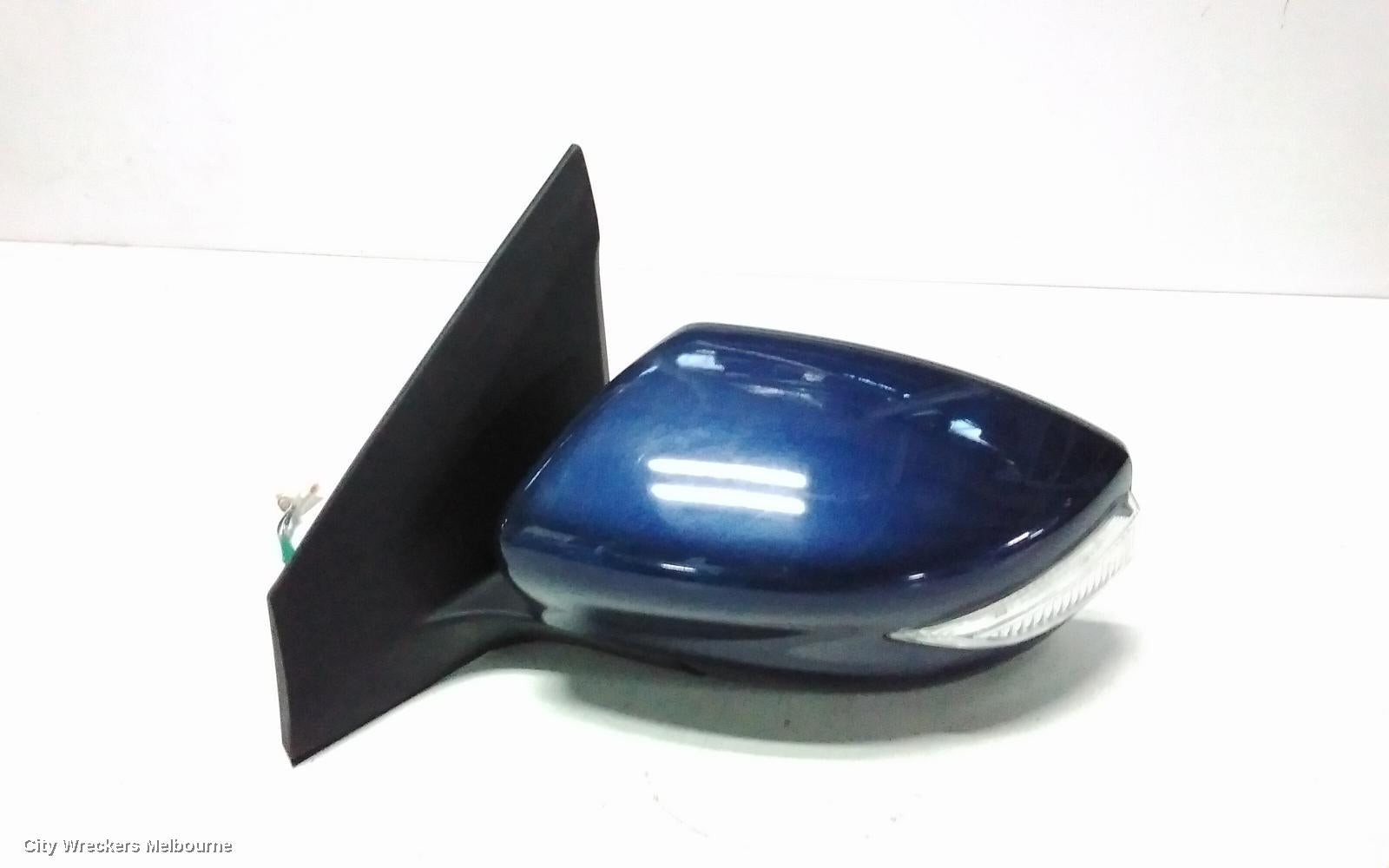 NISSAN PULSAR LEFT DOOR MIRROR, B17, SEDAN, MANUAL FOLD TYPE, 12/2012 - 12/2017 - Image 2