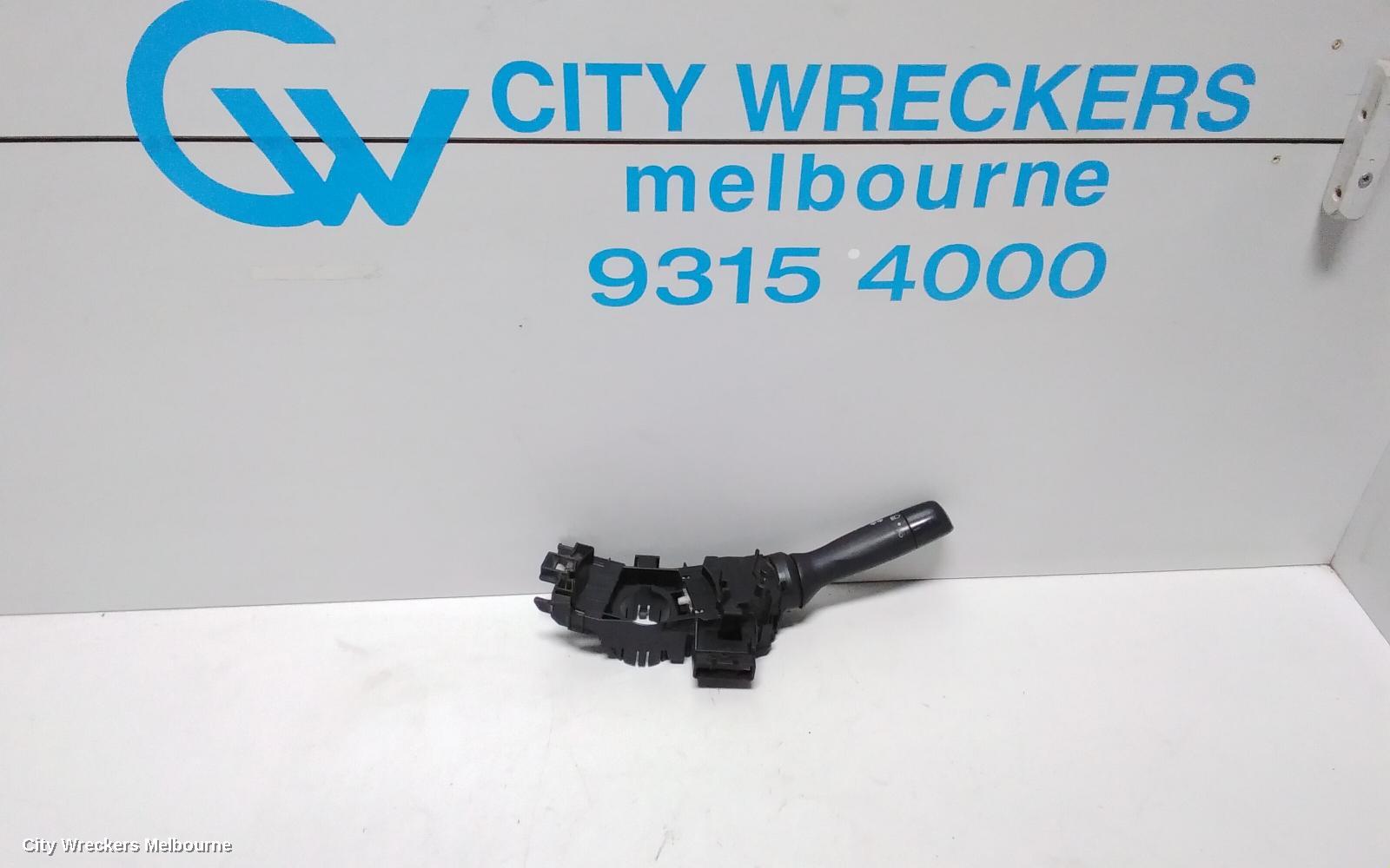TOYOTA HILUX COMBINATION SWITCH, FLASHER SWITCH, NON FOGLAMP TYPE, 07/2011 - 08/2015 - Image 1