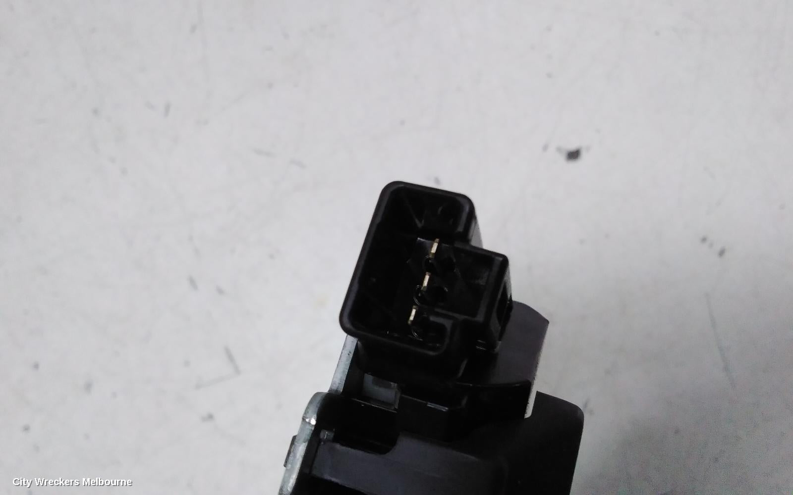 TOYOTA COROLLA DOOR/BOOT/GATE LOCK, BOOTLID LOCK, 1ZRE172R, 02/2013 - 06/2019 - Image 3