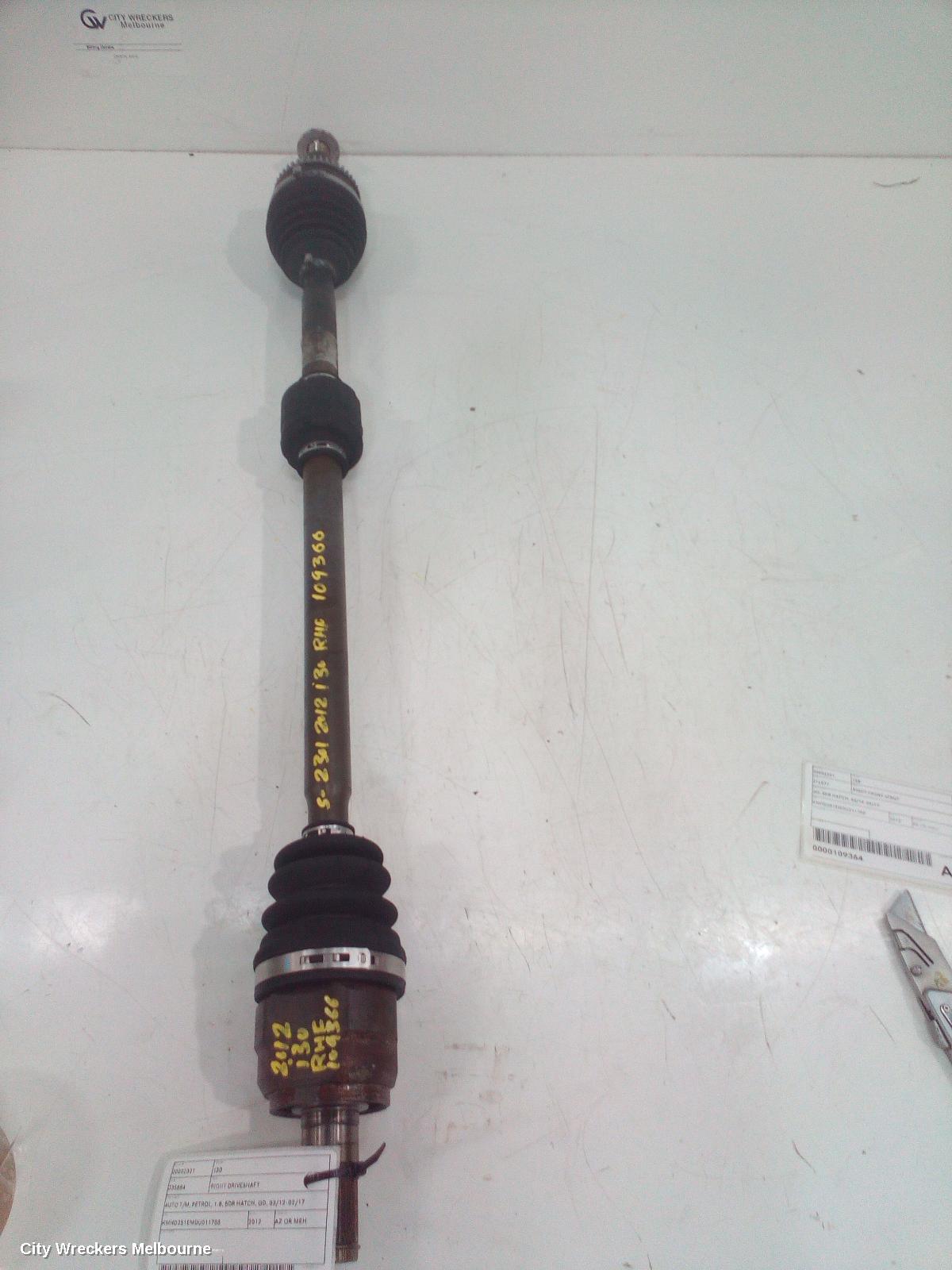 HYUNDAI I30 RIGHT DRIVESHAFT, AUTO T/M, PETROL, 1.8, 5DR HATCH, GD, 03/2012 - 02/2017 - Image 3