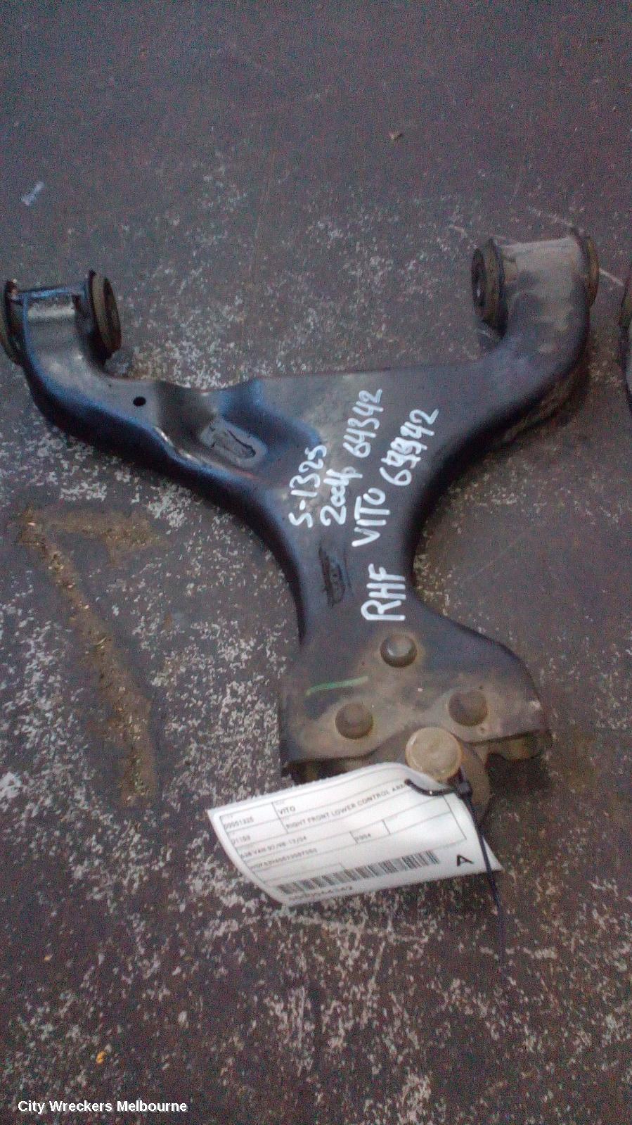 MERCEDES VITO RIGHT FRONT LOWER CONTROL ARM, 638 VAN 02/1998 - 12/2004 - Image 1
