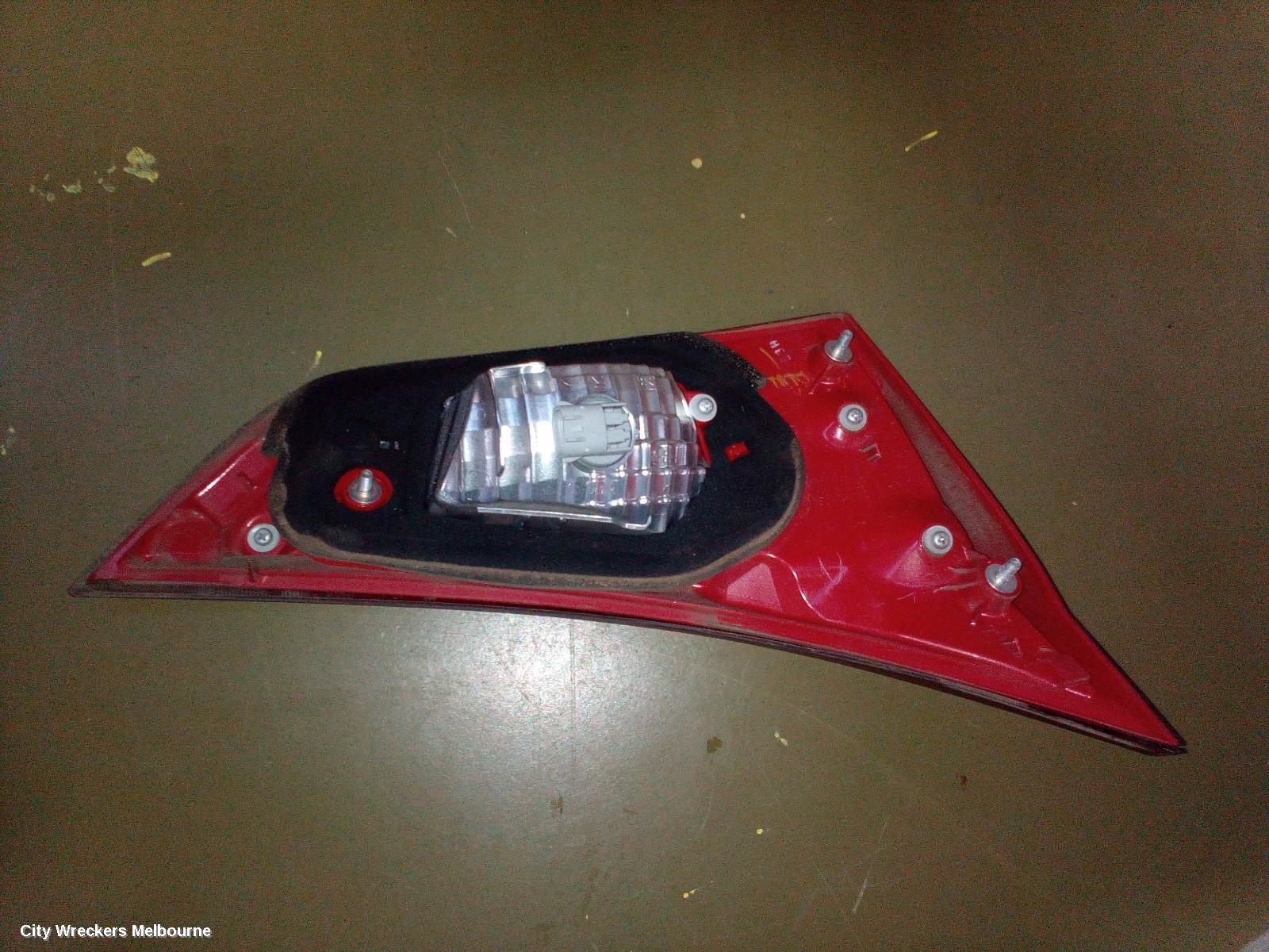 TOYOTA COROLLA REAR GARNISH, TAILGATE LAMP (RH SIDE), ZRE182R, HATCH, 10/2012 - 03/2015 - Image 3