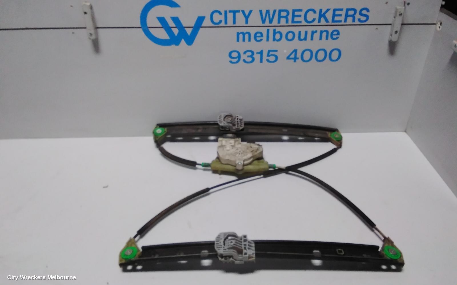 AUDI Q7 RIGHT REAR WND REG/MOTOR, 4L, 09/2006 - 08/2015 - Image 1
