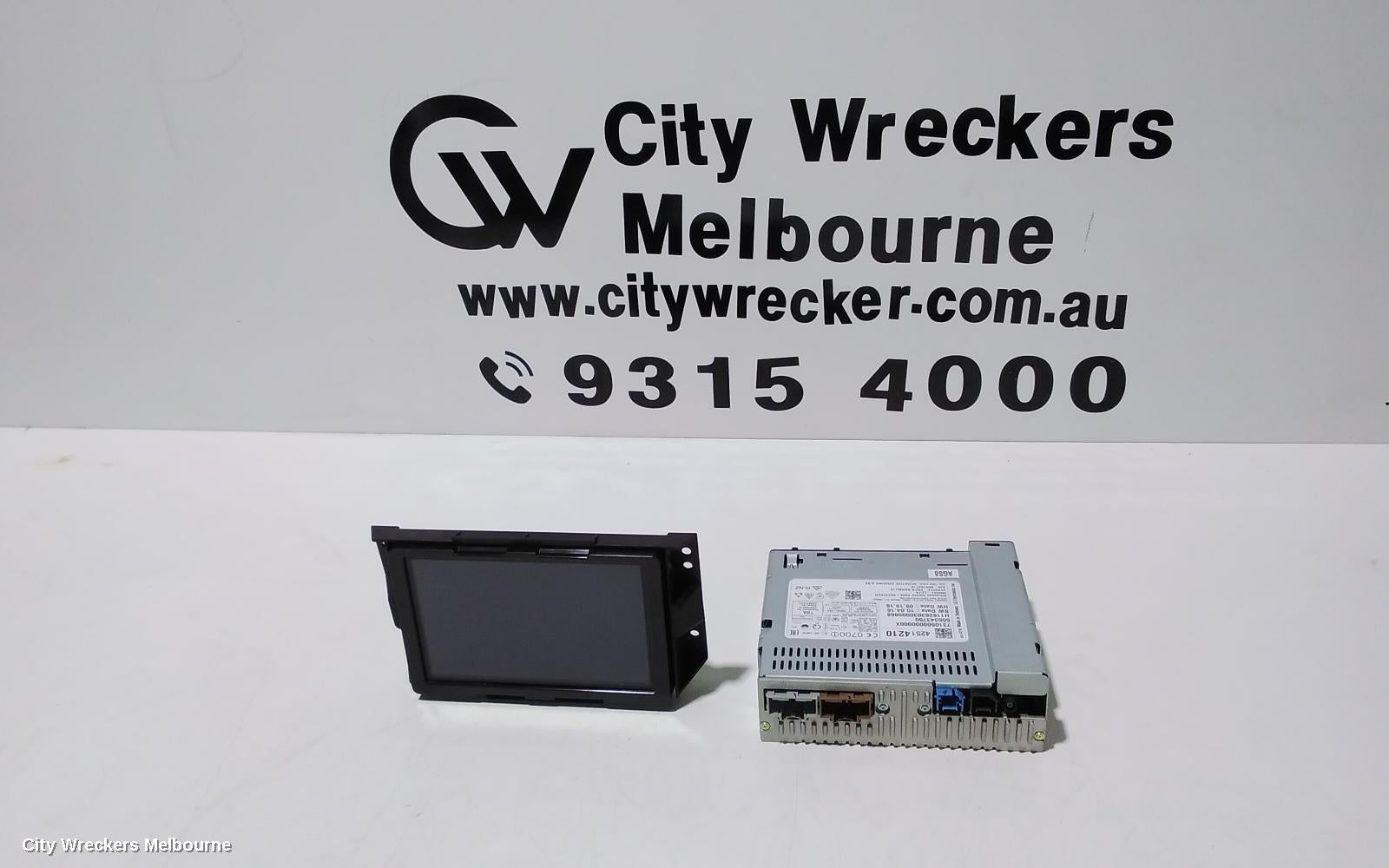 HOLDEN CAPTIVA RADIO/CD/DVD/SAT/TV, DISPLAY UNIT ONLY, NON SAT NAV TYPE, CG, 10/2015 - 06/2018 - Image 1