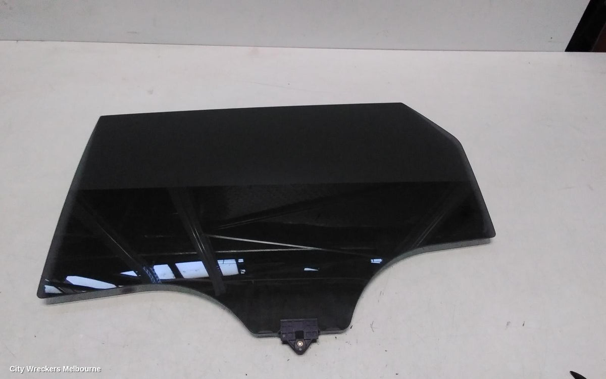 KIA SORENTO LEFT REAR DOOR WINDOW, MQ4, PRIVACY TINT TYPE, 02/2020 ONWARDS - Image 3