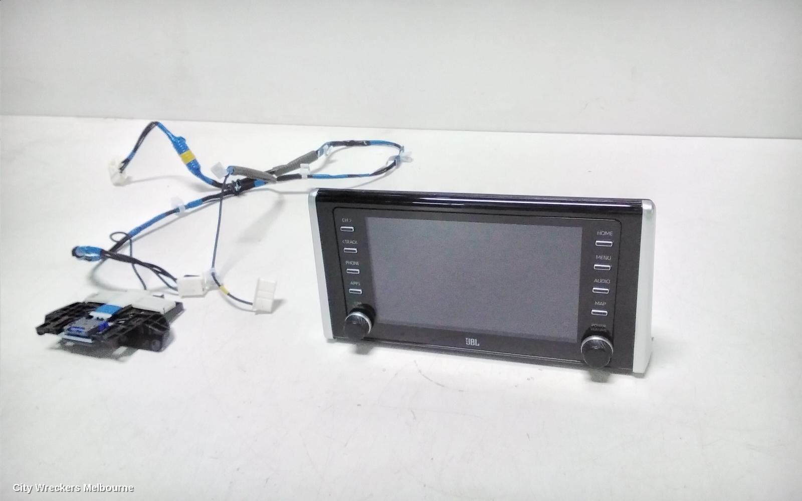 TOYOTA RAV4 RADIO/CD/DVD/SAT/TV, HEAD UNIT, W / DISPLAY UNIT, 8IN TOUCHSCREEN, W/ PREMIUM TYPE, XA50, CRUISER/LIMITED/EDGE/ADVENTURE, 11/2018 - 06/2022 - Image 2
