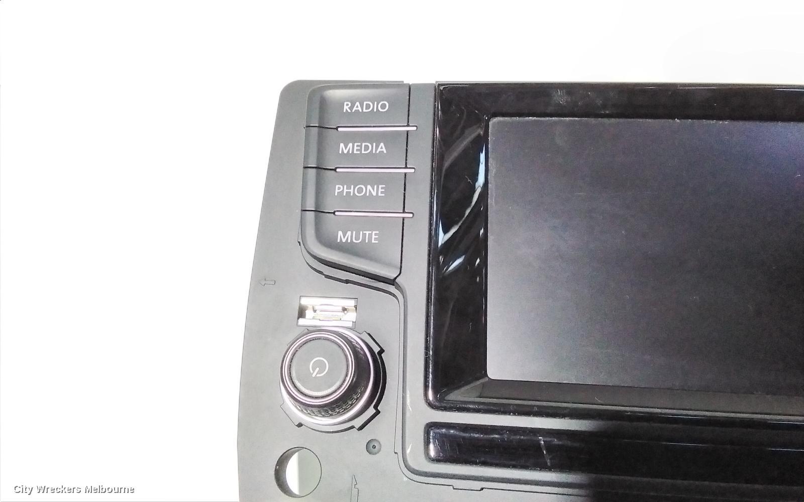 VOLKSWAGEN GOLF RADIO/CD/DVD/SAT/TV, DISPLAY SCREEN, 5.8IN, NON SAT NAV TYPE, GEN 7, 03/2013 - 03/2017 - Image 2